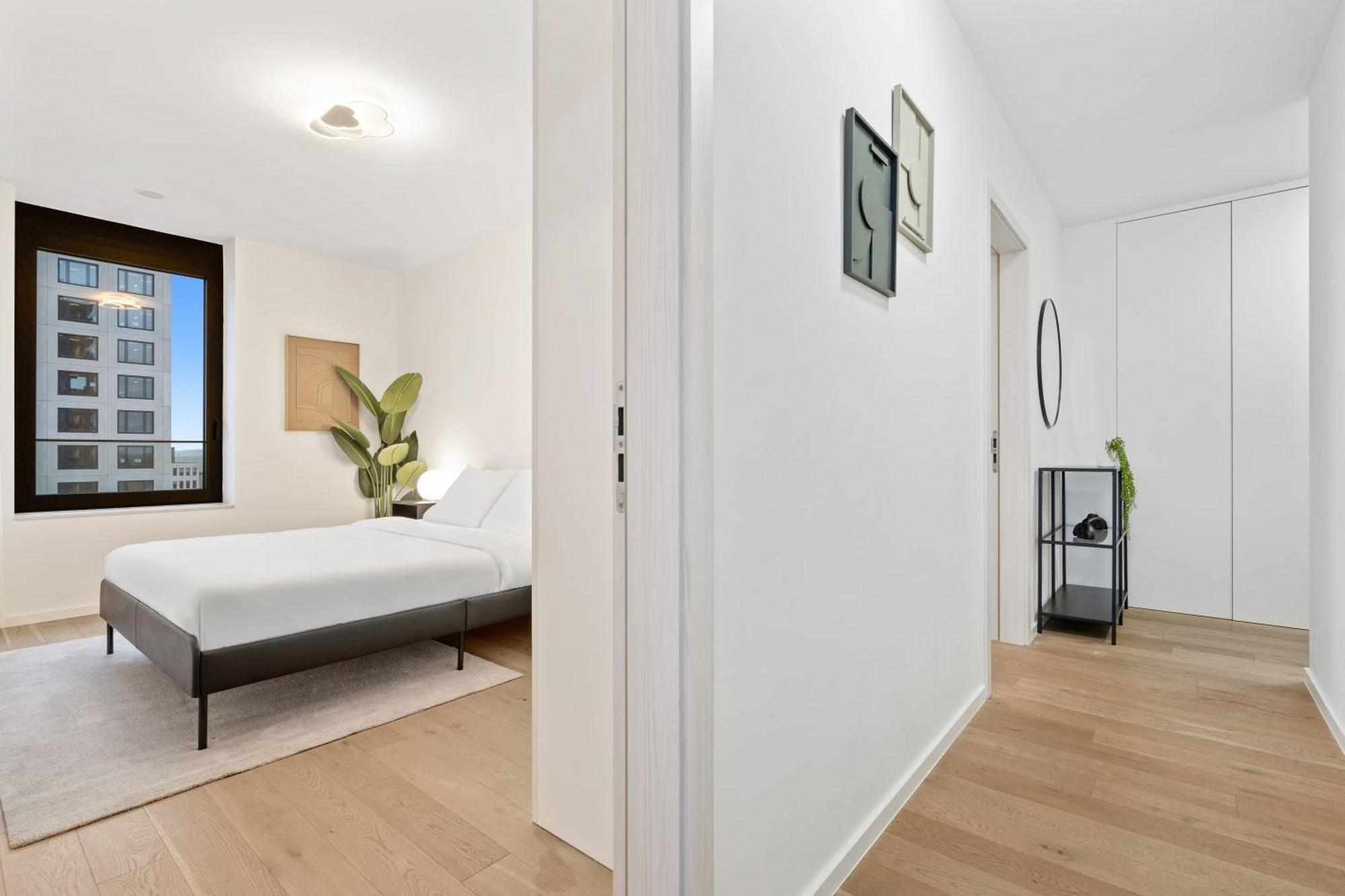 Modern 2BR Apartment with Pool & City Views Люксембург Экстерьер фото