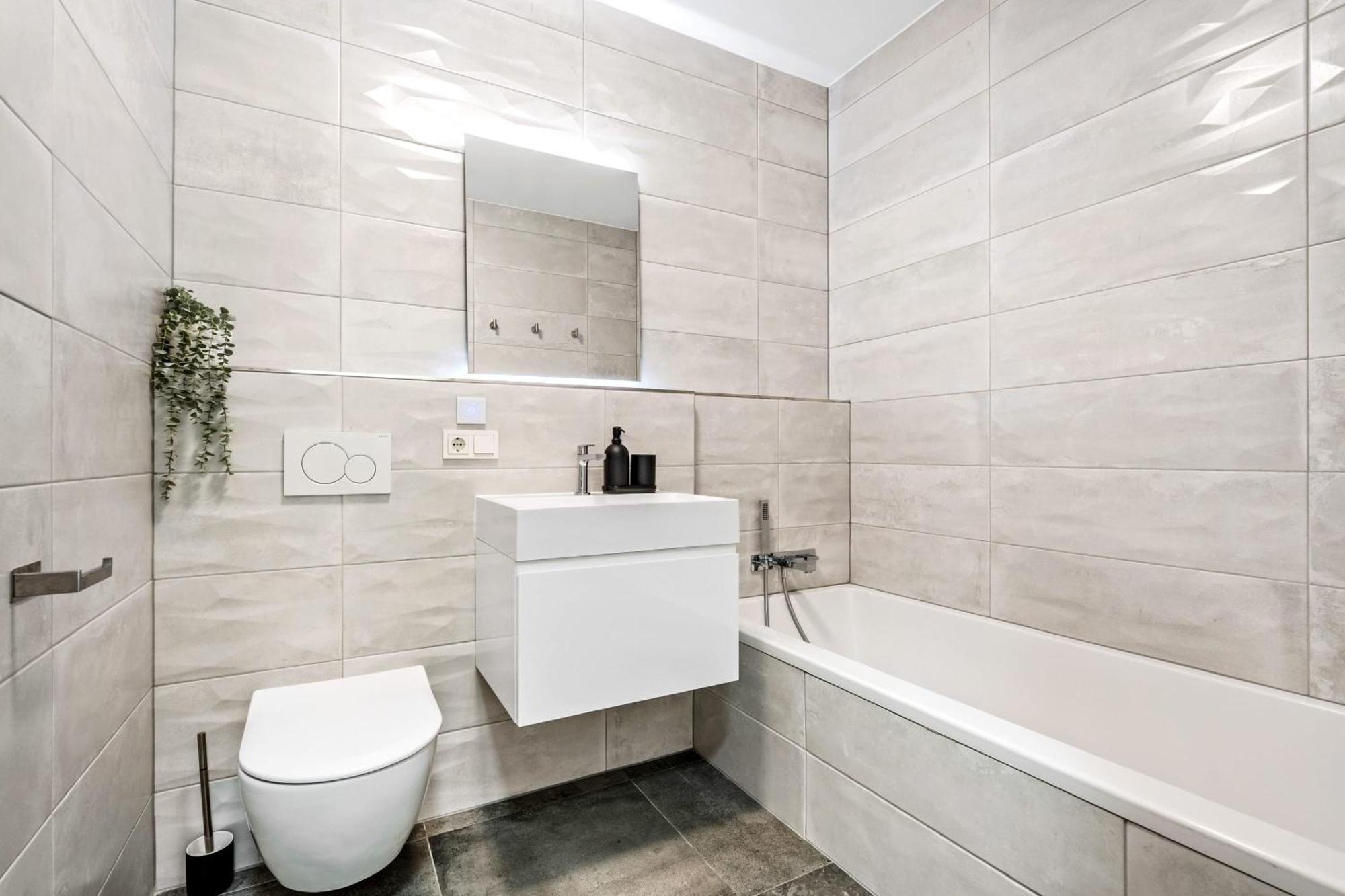 Modern 2BR Apartment with Pool & City Views Люксембург Экстерьер фото